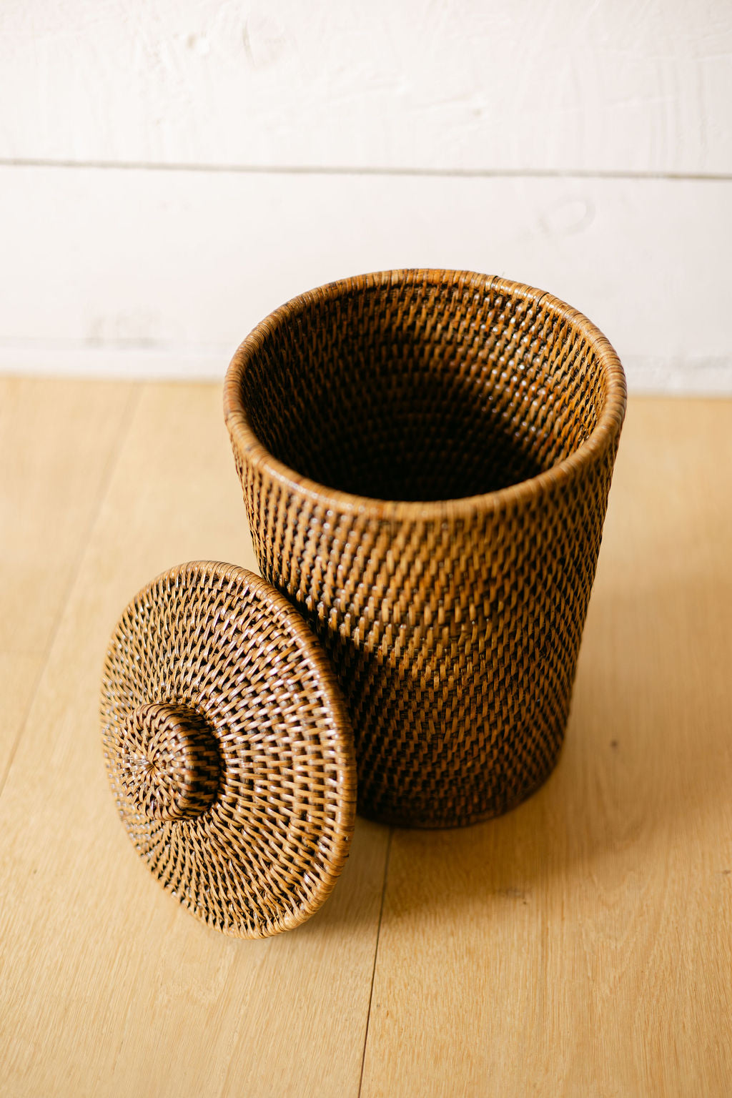 Rattan Bin with Lid off