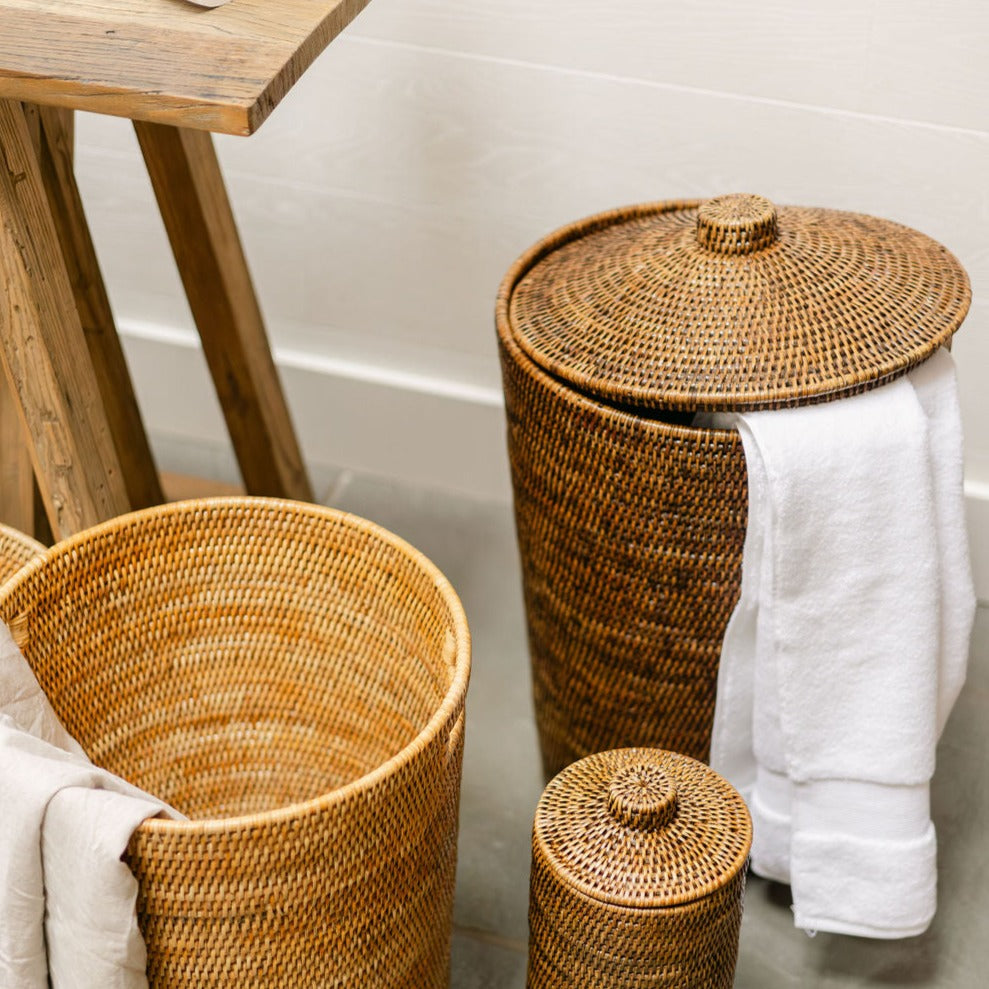 Rattan Tapered Laundry Basket / Hamper with Lid and Inset Handles