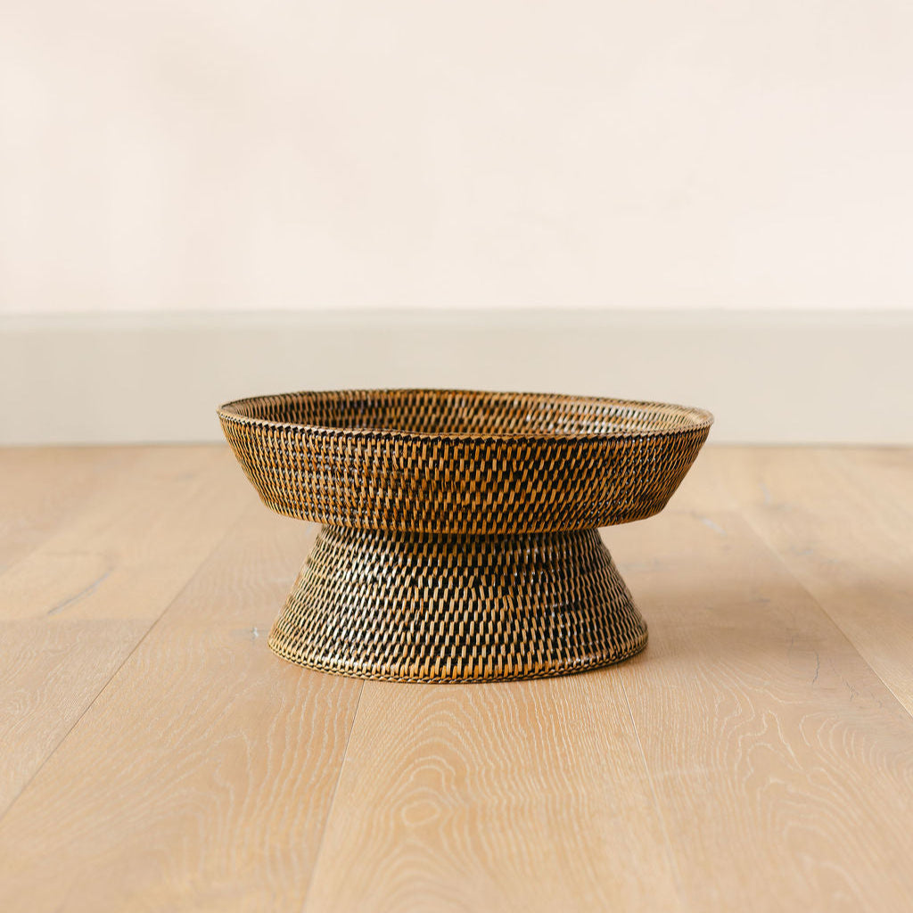 Handwoven Rattan Fruit Bowl with Pedestal/ Rattan Offering Bowl