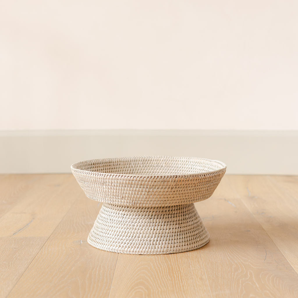 Handwoven Rattan Fruit Bowl with Pedestal/ Rattan Offering Bowl