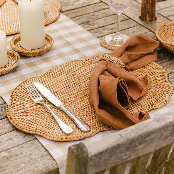 Encasa XO Eettafel Matten Set van 6 | Katoen Ronde Placemat - 33 cm Diameter | Licht Grijs & Gebroken Wit | Handgemaakte Rib Style