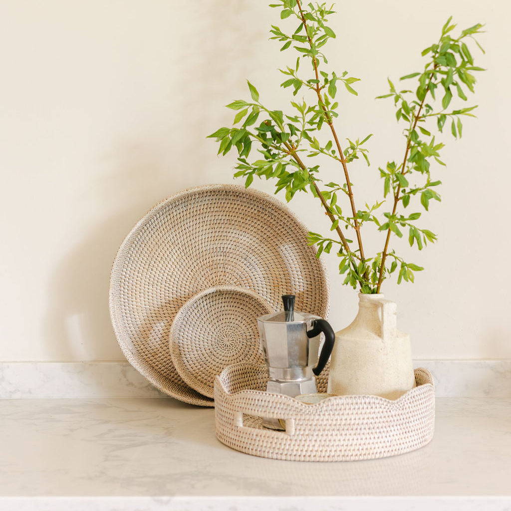 Rattan Round Scallop Tray/Rattan Scallop Serving Tray