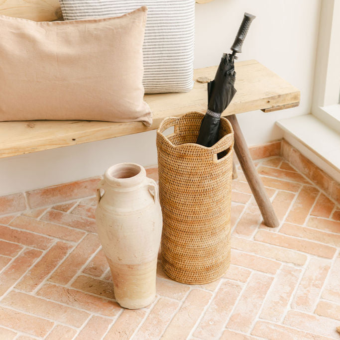 Scallop Rattan Umbrella Basket/ Umbrella Stand with Metal Liner