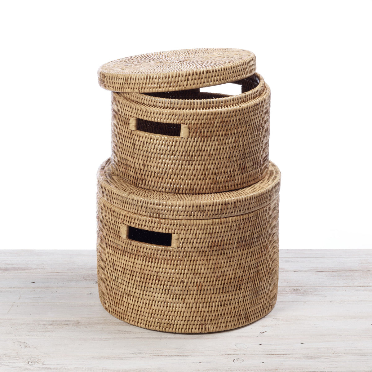 Rattan Lidded Round Storage Box with Inset Handles