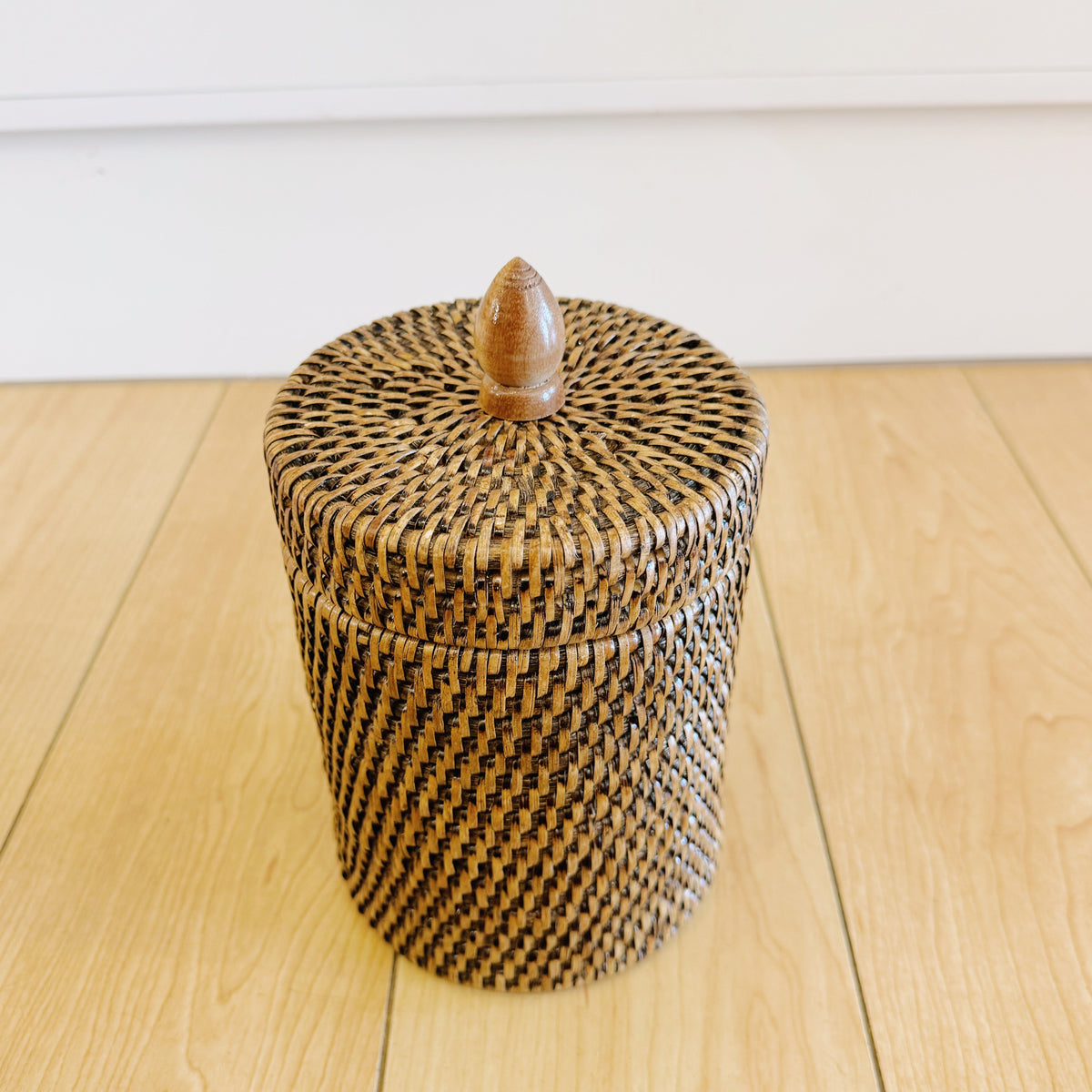 Rattan Small Cylinder Pot with Lid / Cotton Wool Pot