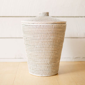 Rattan Large Lidded Waste Bin With Liner