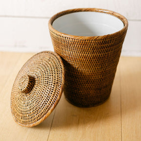 Rattan Large Lidded Waste Bin With Liner