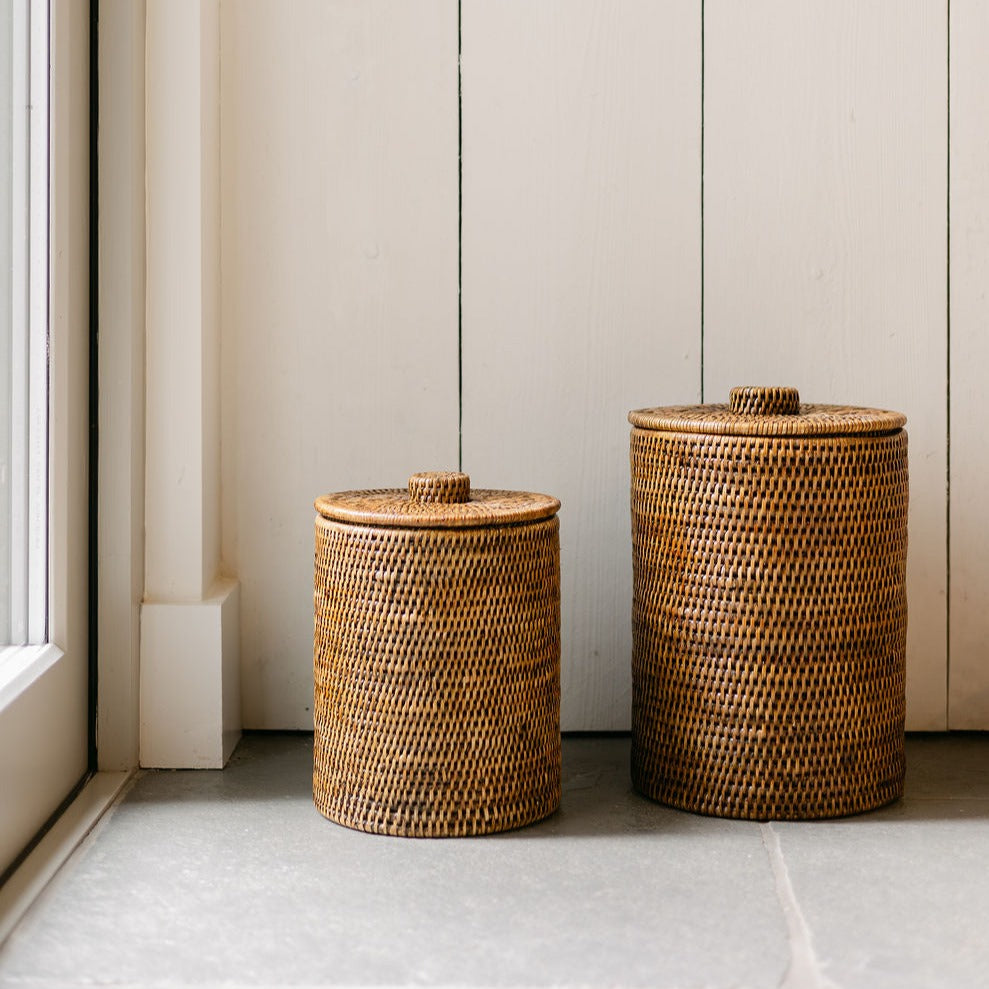 Rattan Lidded Cylindrical Waste Bin with Liner