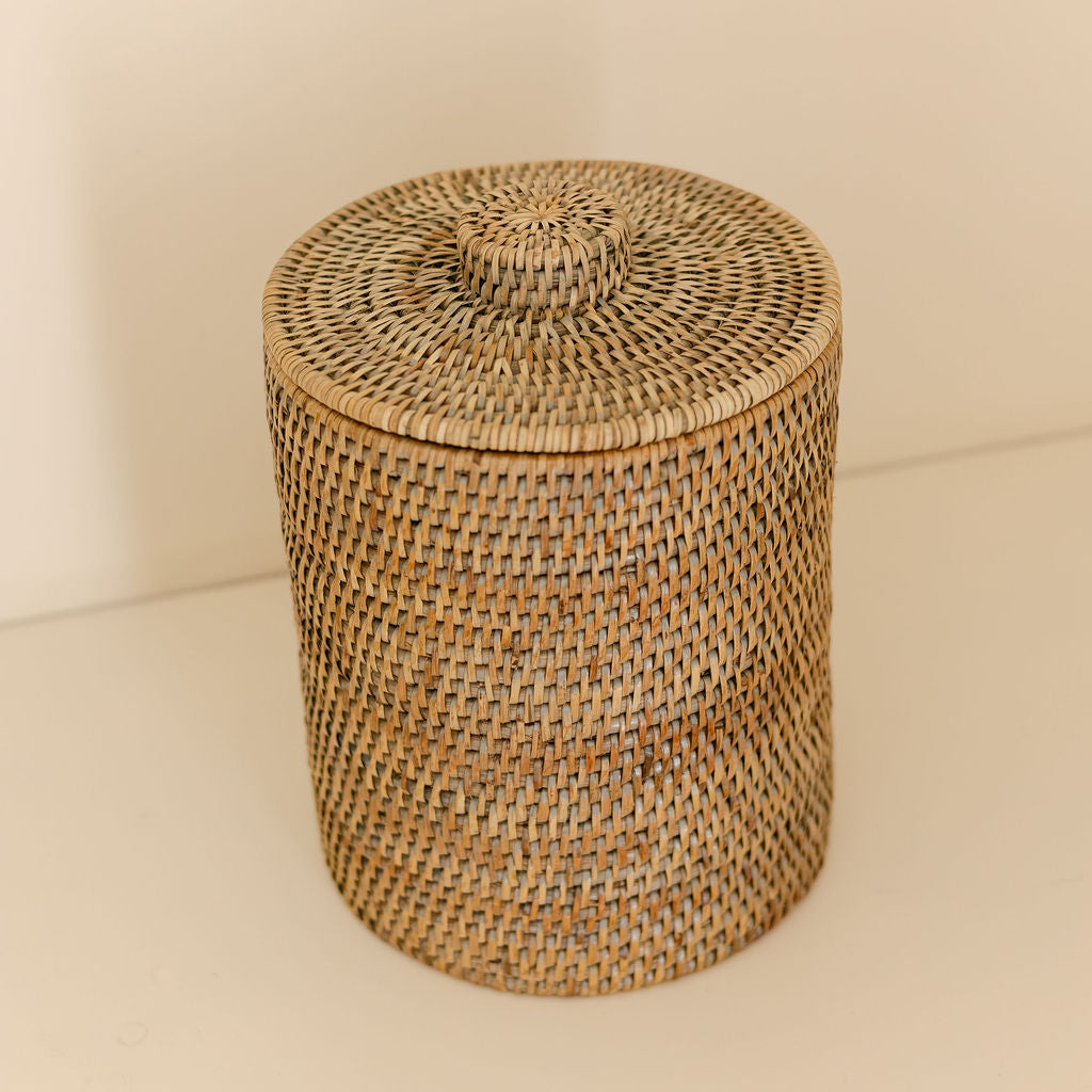 Round Rattan Waste Bin with Lid & Liner