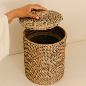 Round Rattan Waste Bin with Lid & Liner