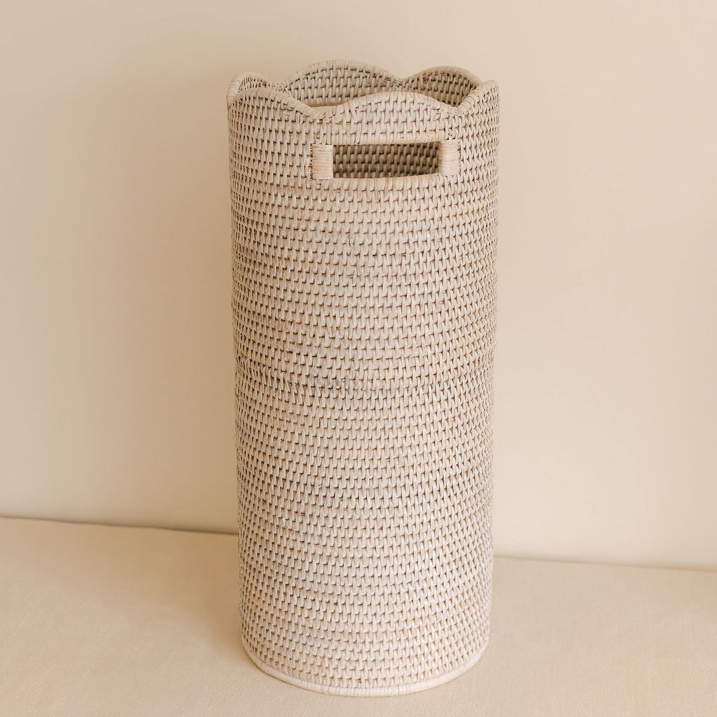 Scallop Rattan Umbrella Basket/ Umbrella Stand with Metal Liner