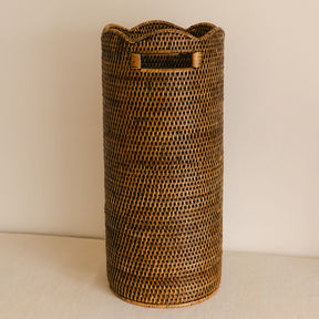 Scallop Rattan Umbrella Basket/ Umbrella Stand with Metal Liner