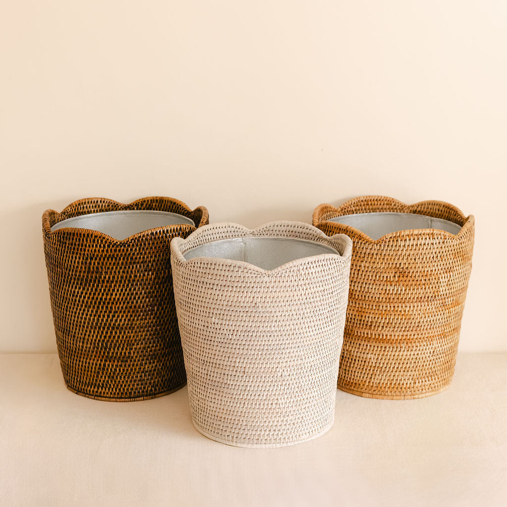 Large Scallop Rattan Bin with Metal Liner / Planter