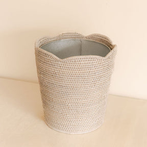 Large Scallop Rattan Bin with Metal Liner / Planter