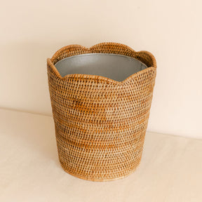 Large Scallop Rattan Bin with Metal Liner / Planter