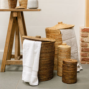 Rattan Small Toilet Roll Holder With Ring Lid