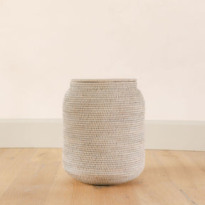La Jarre – Short Neck Rattan Laundry Basket